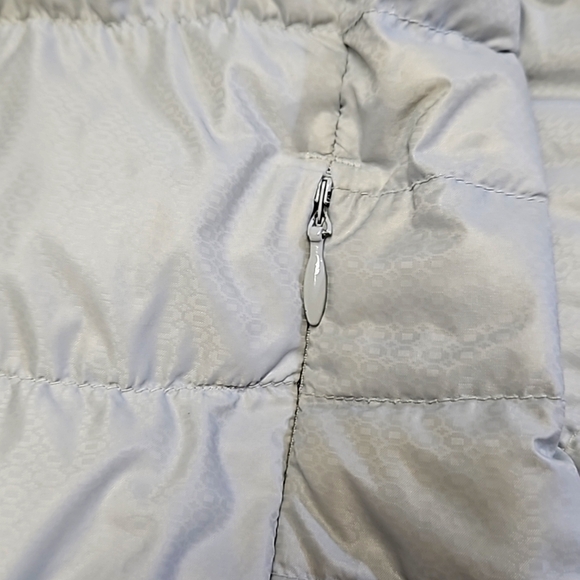 Athleta Goose Down Silver/Grey Puffer Jacket. - Picture 3 of 13